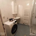 Urban Four Apartment, Private Parking *